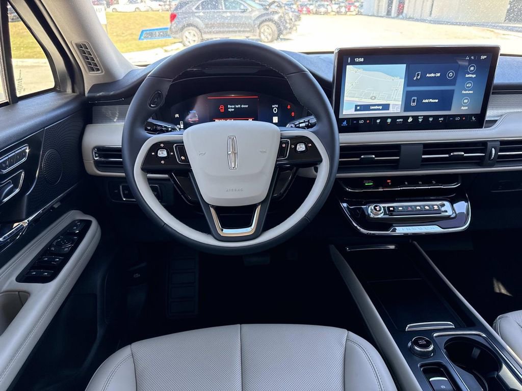 New 2026 Lincoln Corsair Premiere image 17