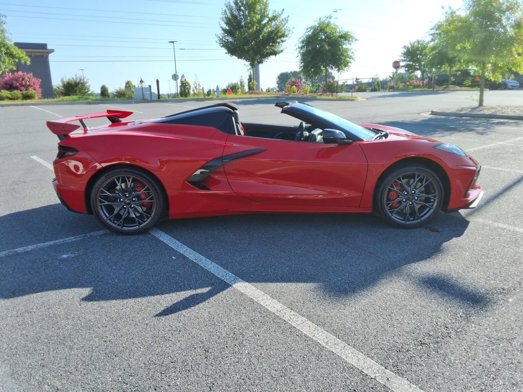 New 2027 Chevrolet Corvette Stingray Convertible w/ Z51 Performance Package RWD image 4