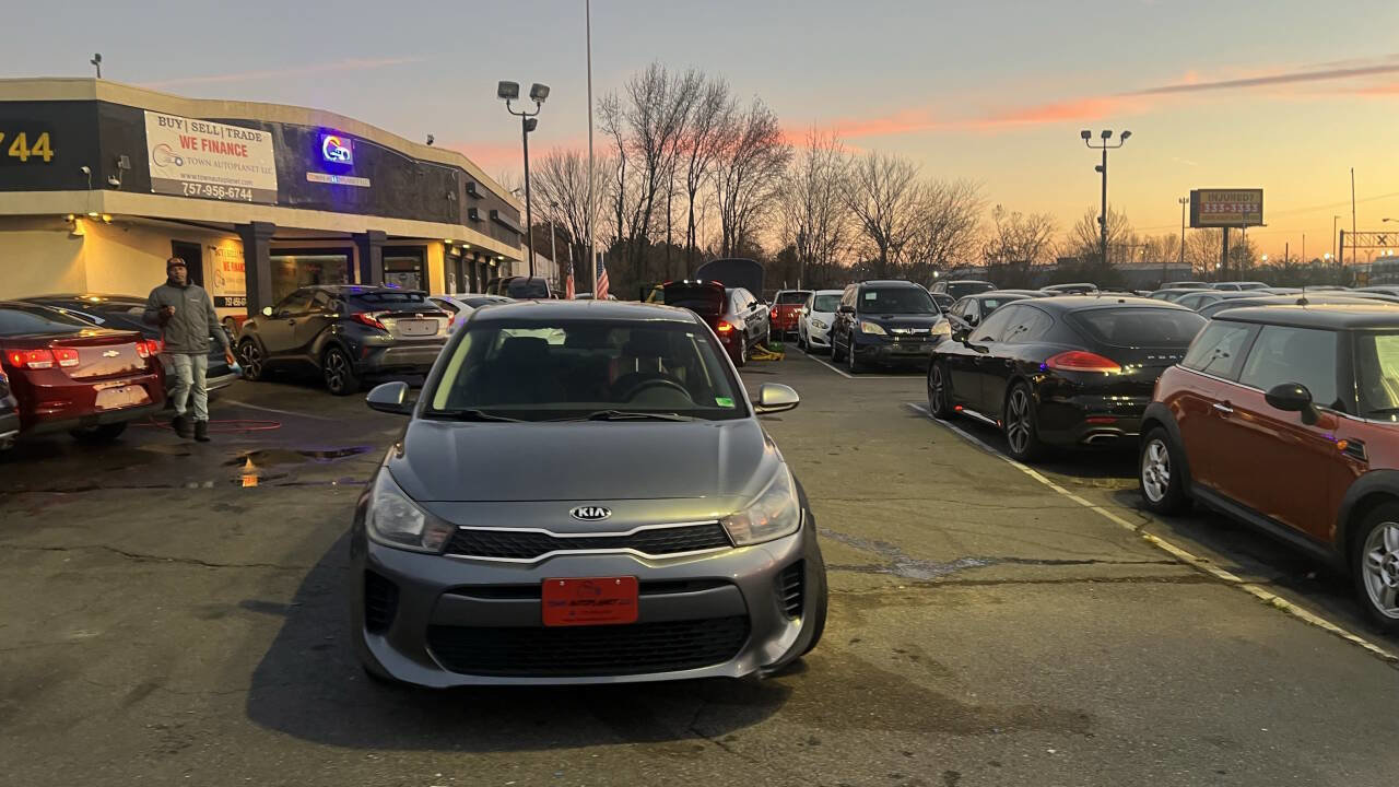 Used 2019 Kia Rio S image 9