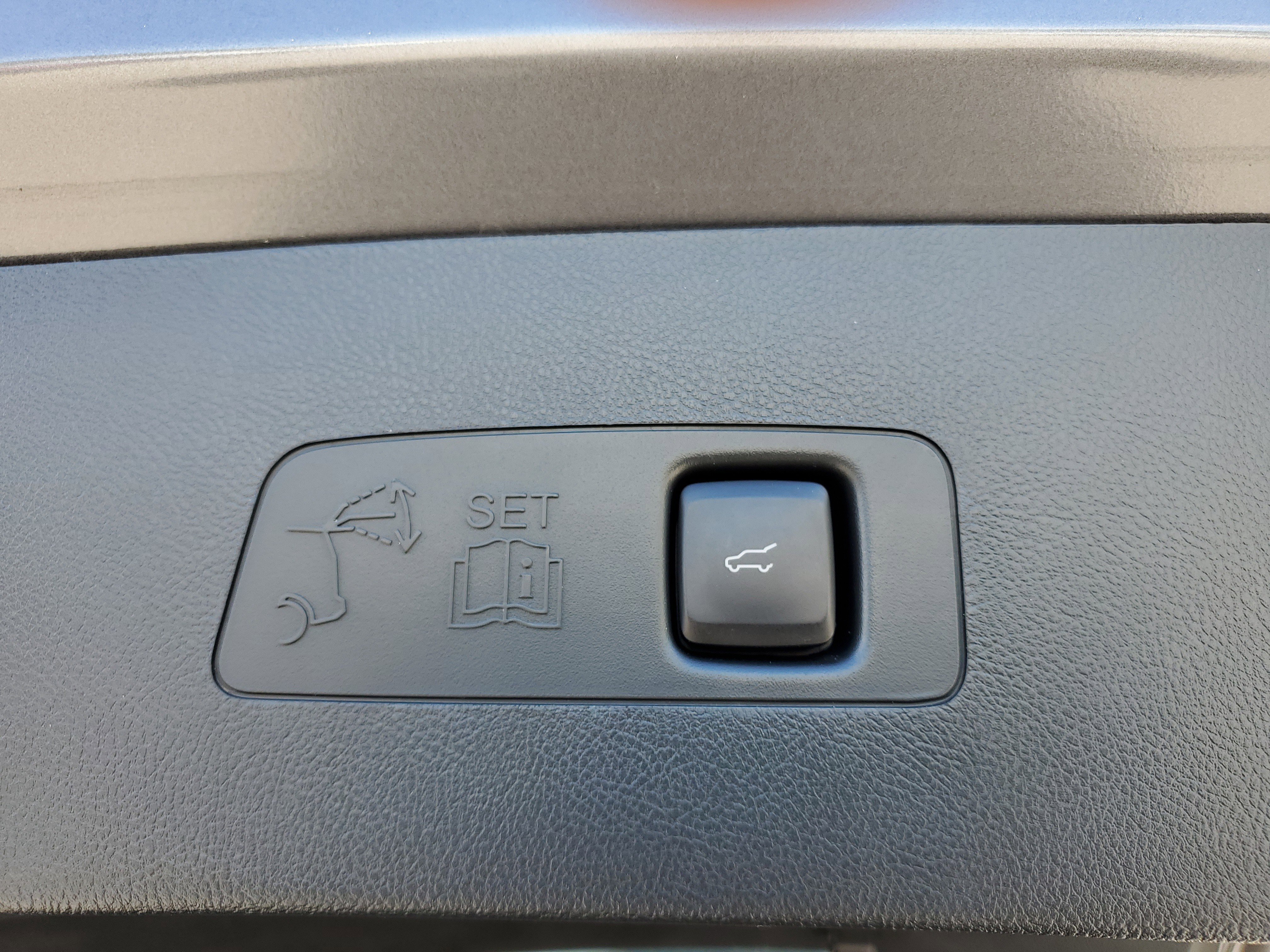 Certified 2022 Lincoln Corsair Reserve w/ Elements Package image 9