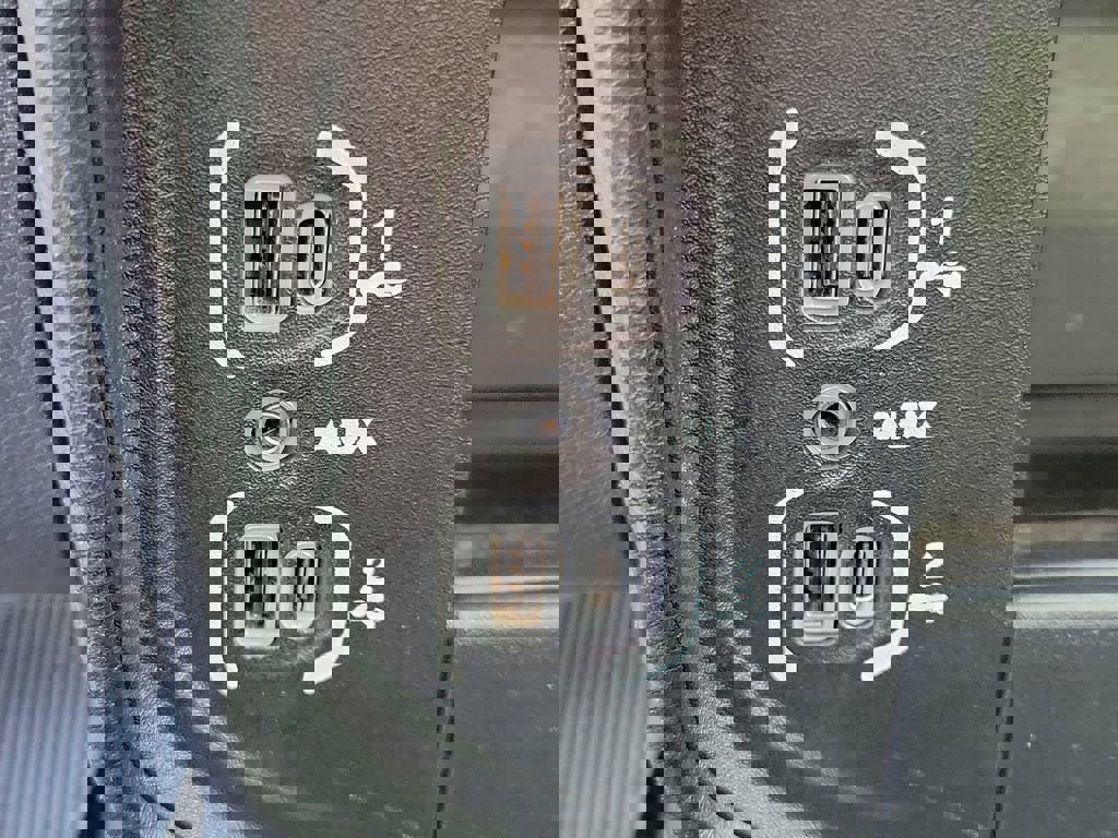 Used 2024 RAM 2500 Big Horn w/ Off Road Package image 32