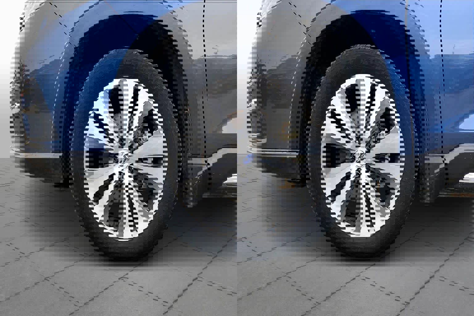 Used 2020 Subaru Ascent Touring w/ Popular Package #3 image 10