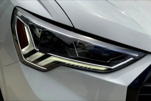 Certified 2024 Audi Q3 2.0T Premium image 28