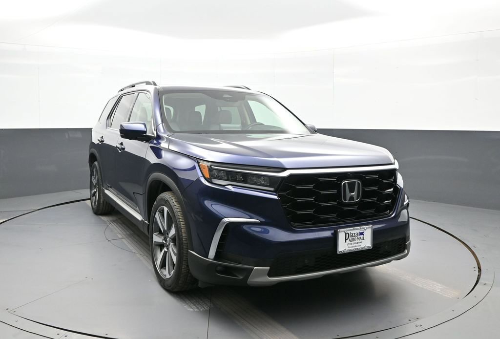Certified 2024 Honda Pilot Elite image 3