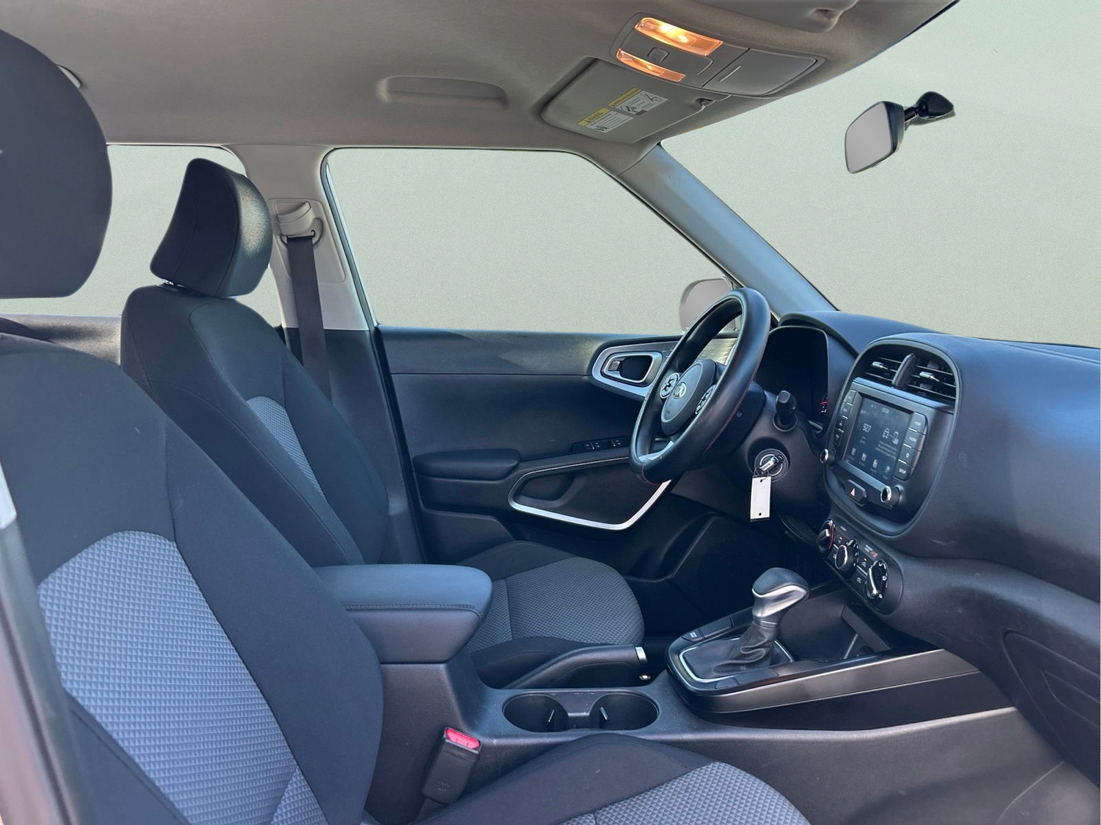 Used 2020 Kia Soul LX FWD image 12