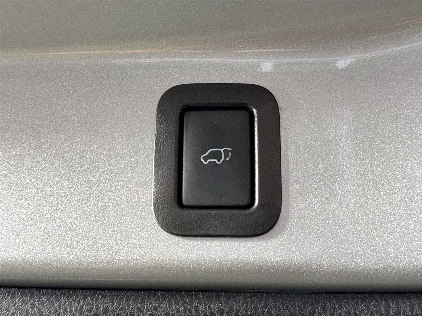 Used 2019 Toyota Highlander Limited Platinum AWD/4WD image 41