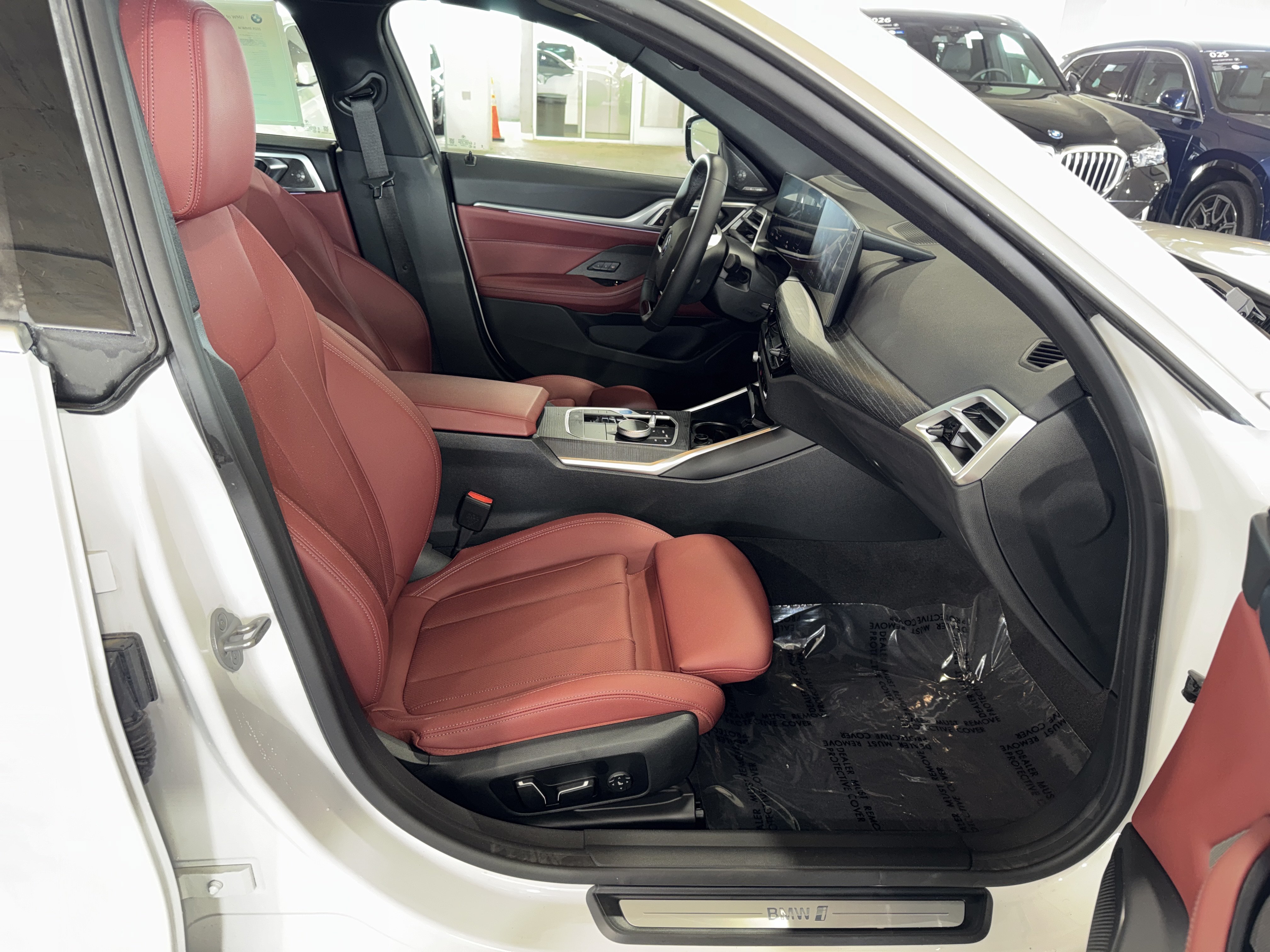Used 2025 BMW i4 eDrive40 w/ Premium Package RWD image 10