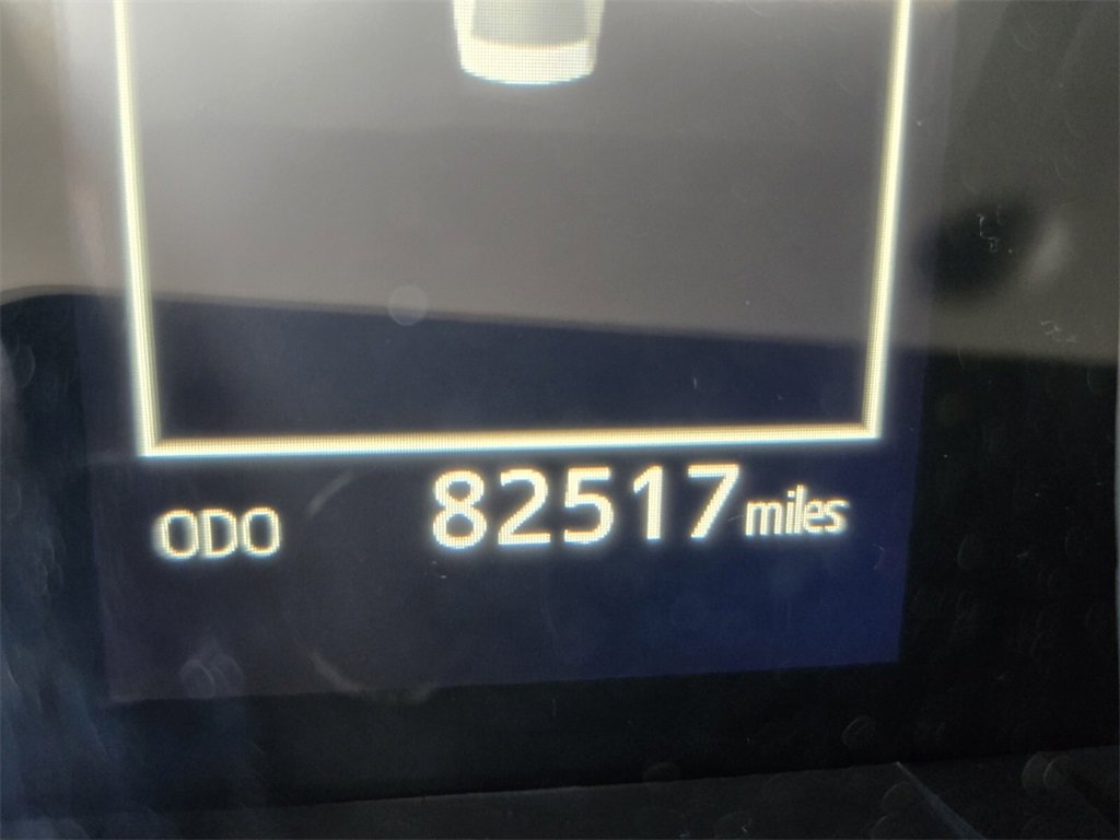 Used 2019 Toyota Camry L image 23