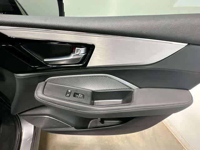 Used 2025 Acura MDX SH-AWD image 24