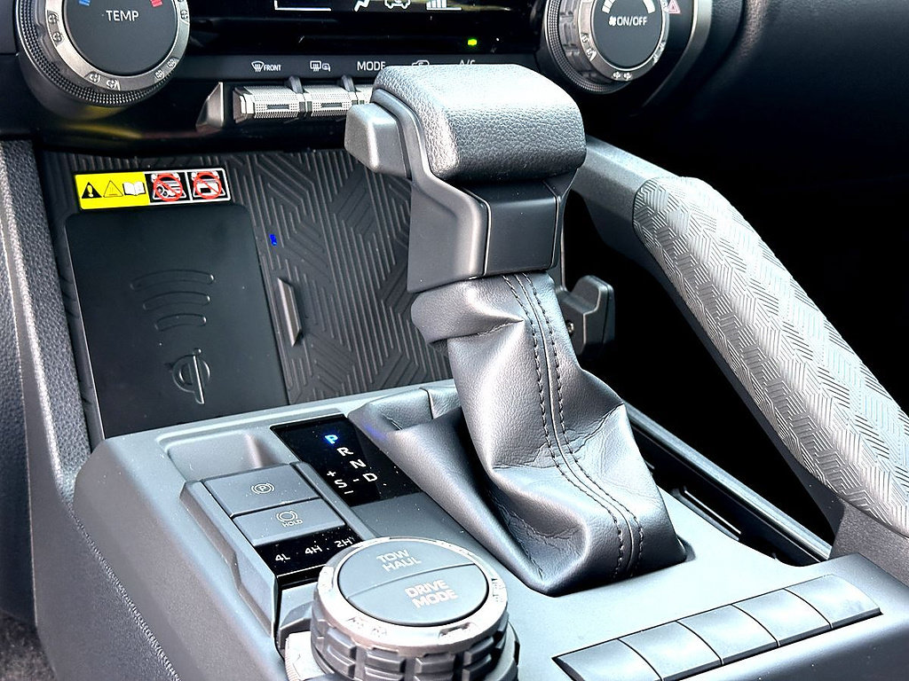 New 2026 Toyota 4Runner SR5 AWD/4WD image 14