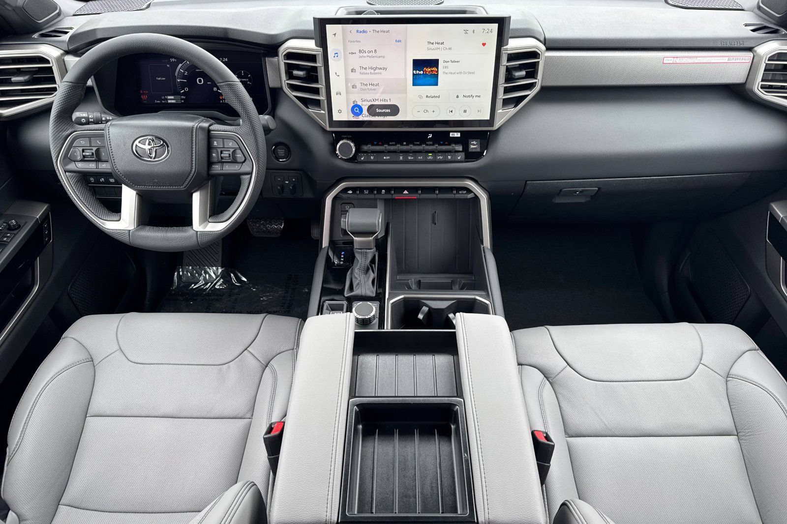 New 2026 Toyota Tundra Limited AWD/4WD image 15