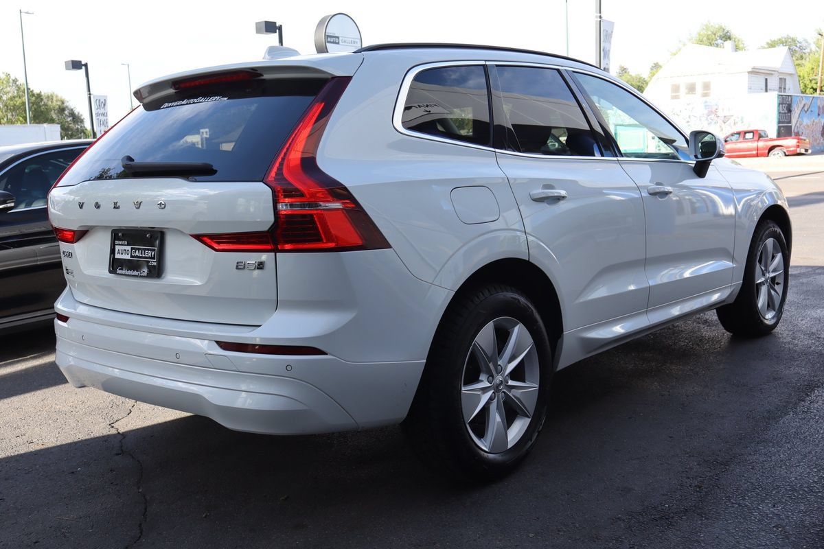 Used 2022 Volvo XC60 B5 Momentum AWD/4WD image 5