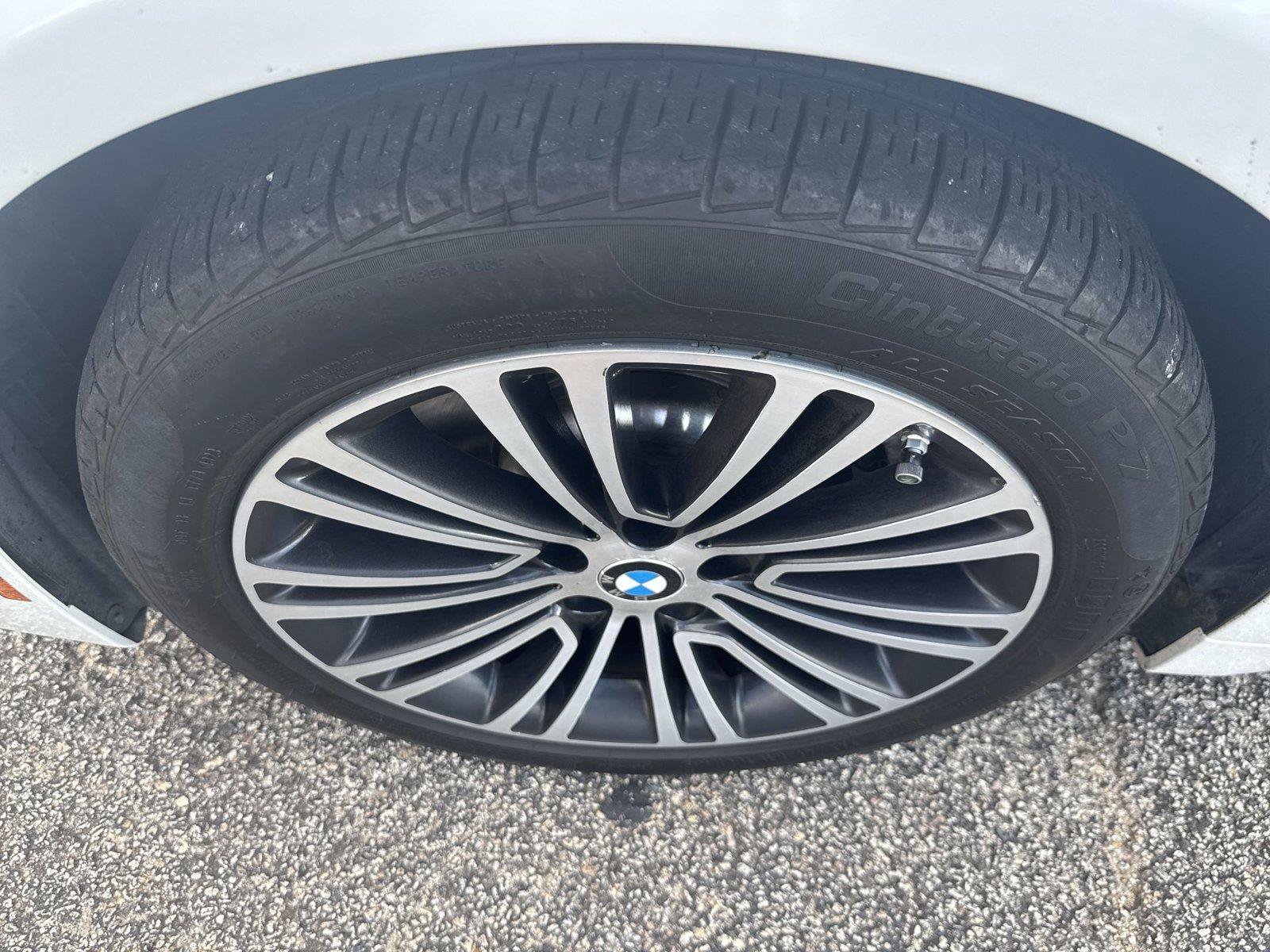 Used 2019 BMW 540i w/ Convenience Package RWD image 26