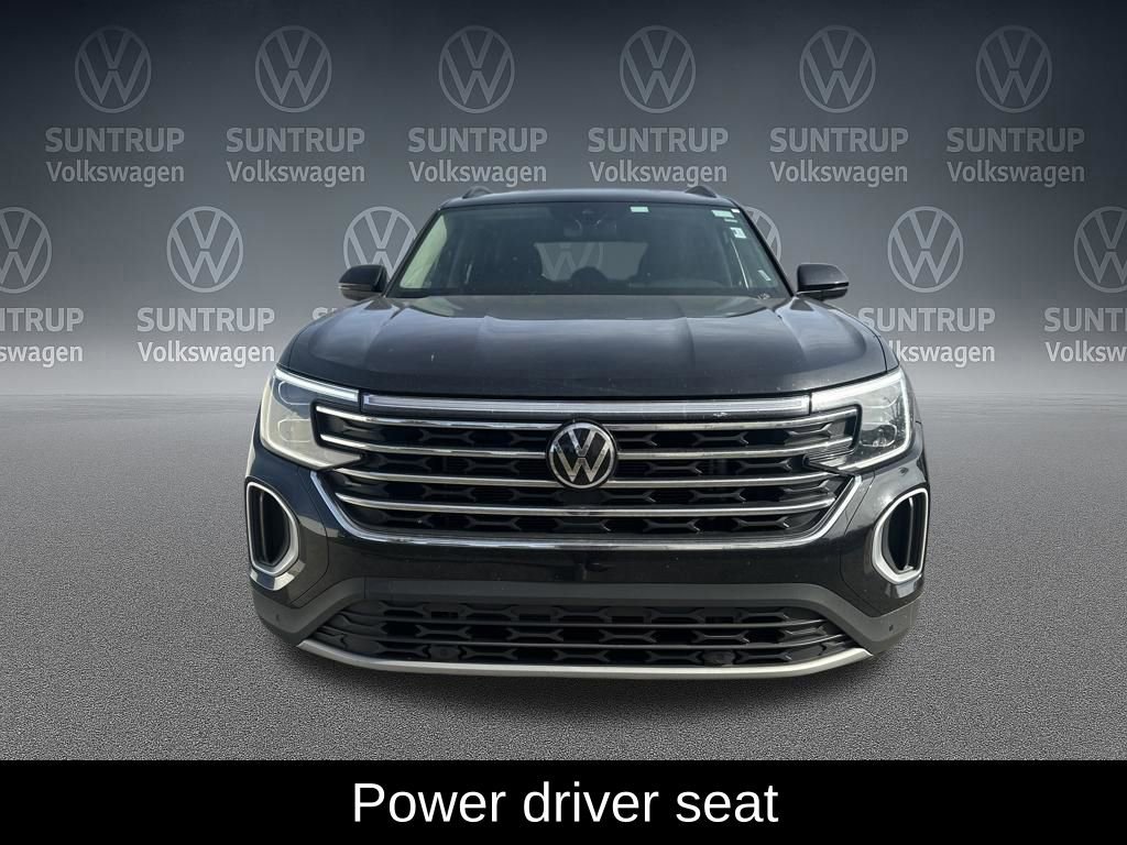 Used 2025 Volkswagen Atlas SE image 6