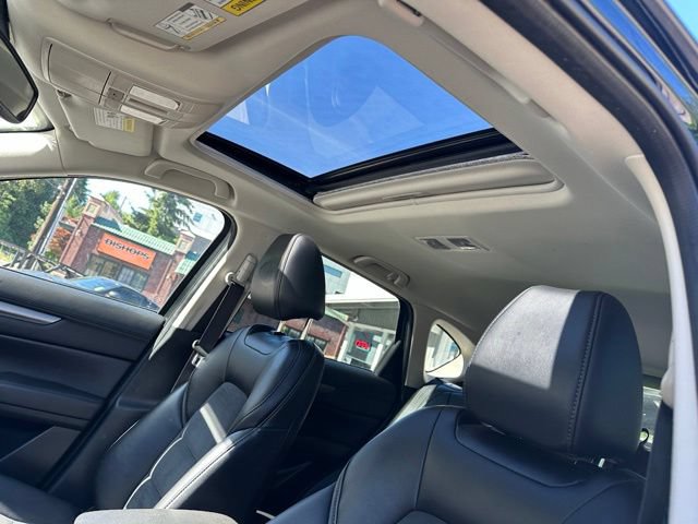 Used 2018 MAZDA CX-5 Touring w/ Preferred Equipment Package AWD/4WD image 14