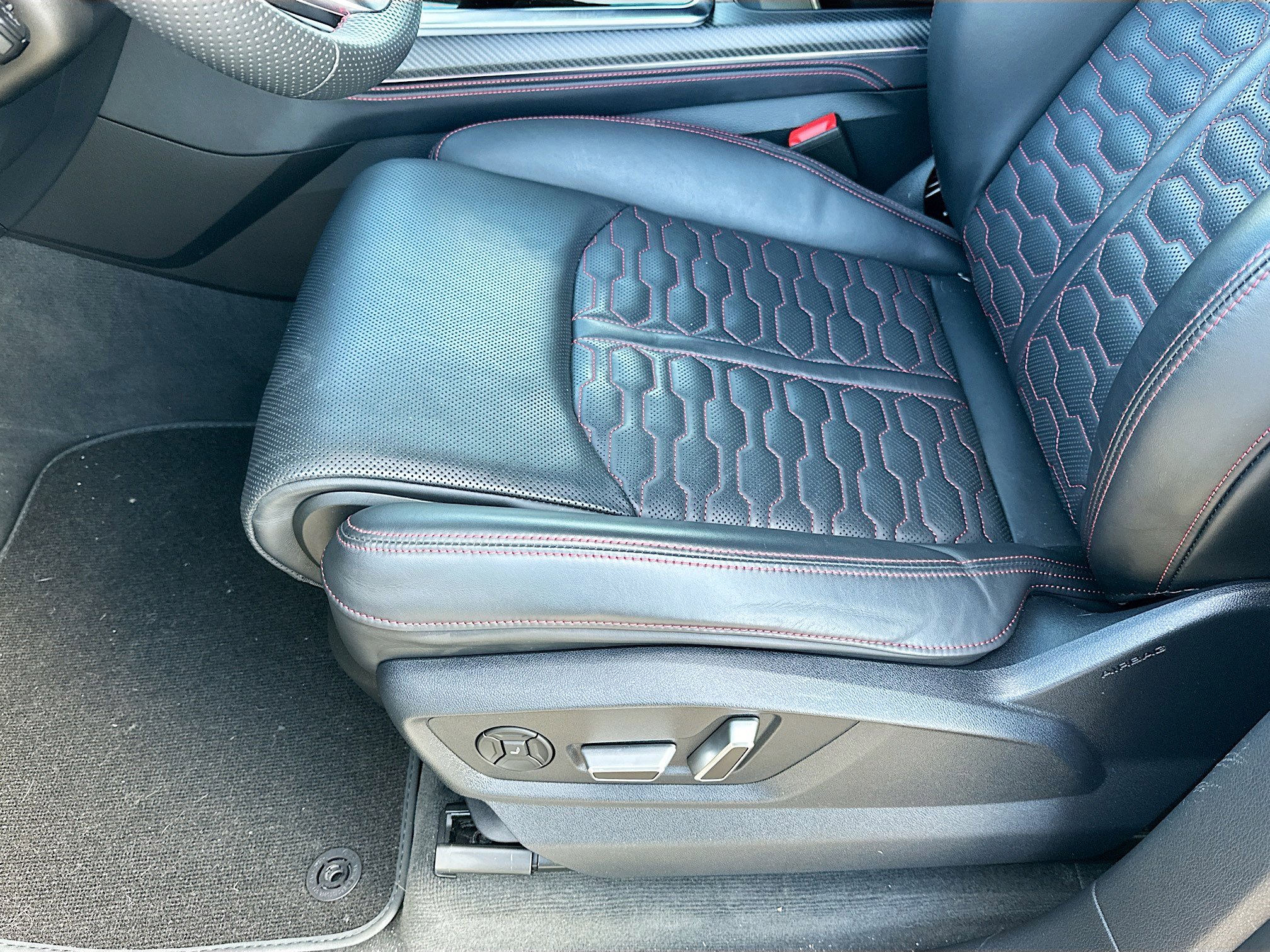 Used 2024 Audi RS Q8 image 19