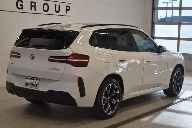 Used 2025 BMW X3 xDrive30i AWD/4WD image 4