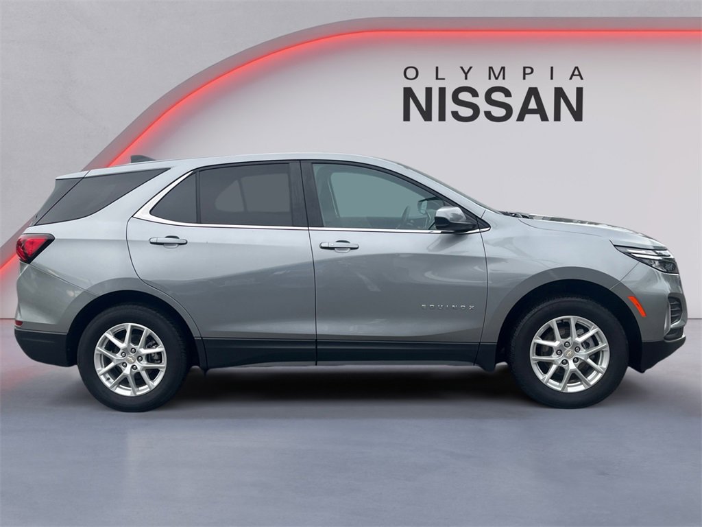 Used 2023 Chevrolet Equinox LT w/ Driver Convenience Package image 6