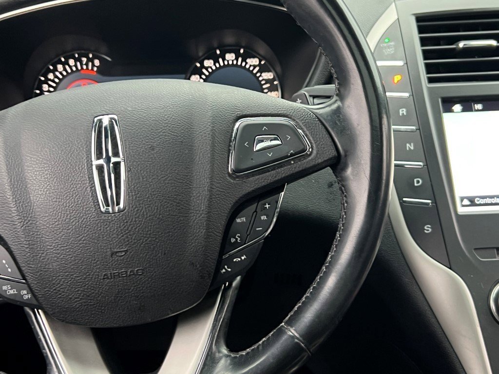 Used 2017 Lincoln MKC Reserve image 28