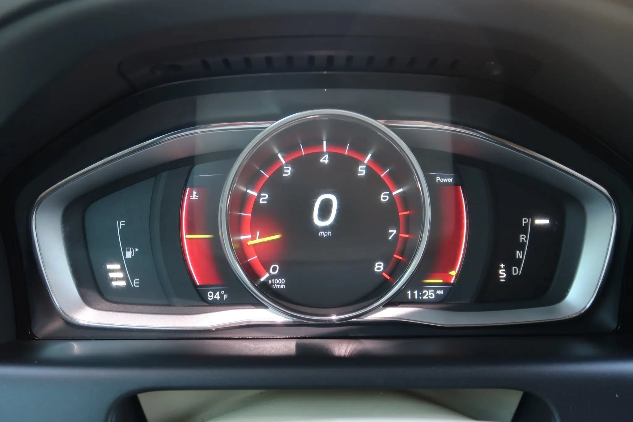 Used 2015 Volvo XC60 T5 w/ Protection Package AWD/4WD image 16