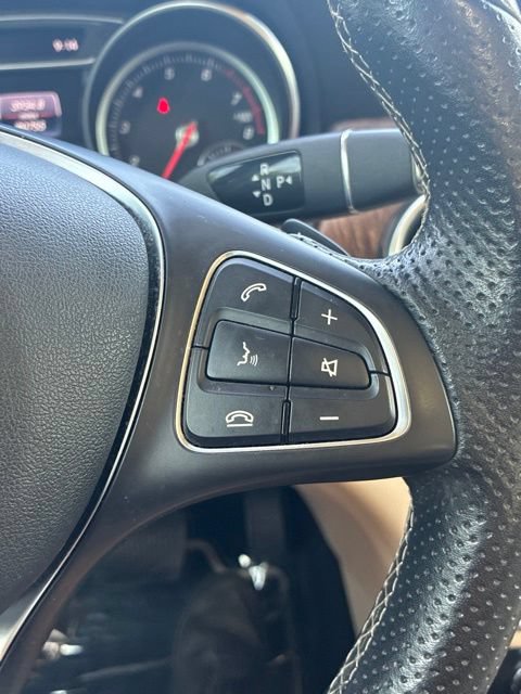Used 2019 Mercedes-Benz GLA 250 4MATIC w/ Premium Package image 13