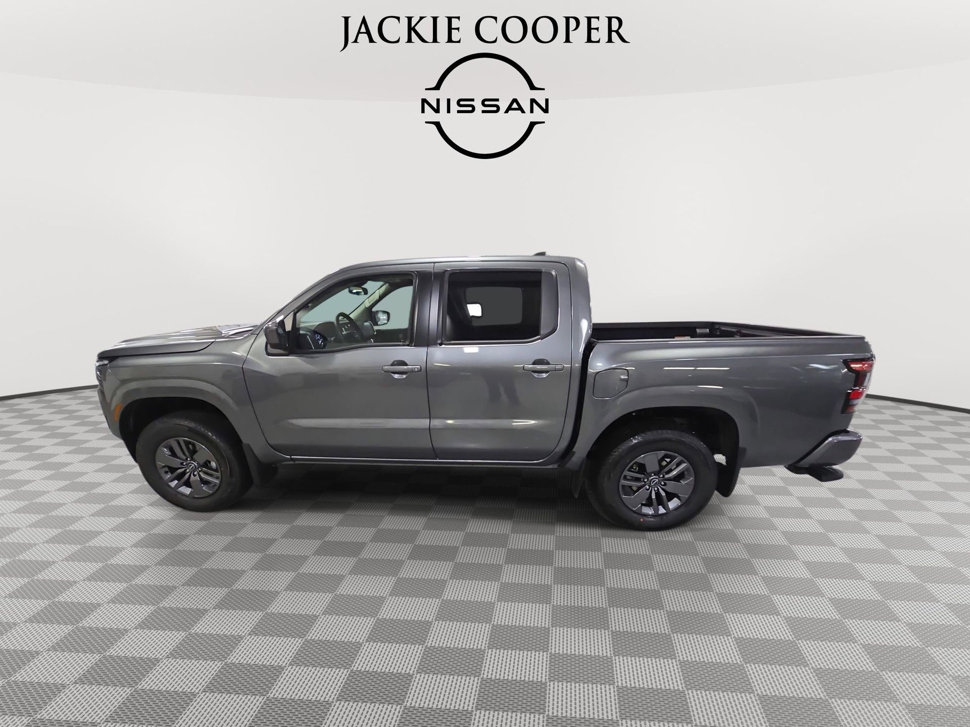 New 2026 Nissan Frontier SV w/ Tow Package AWD/4WD image 8