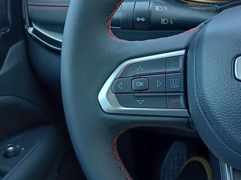 New 2026 Jeep Compass Trailhawk AWD/4WD image 17