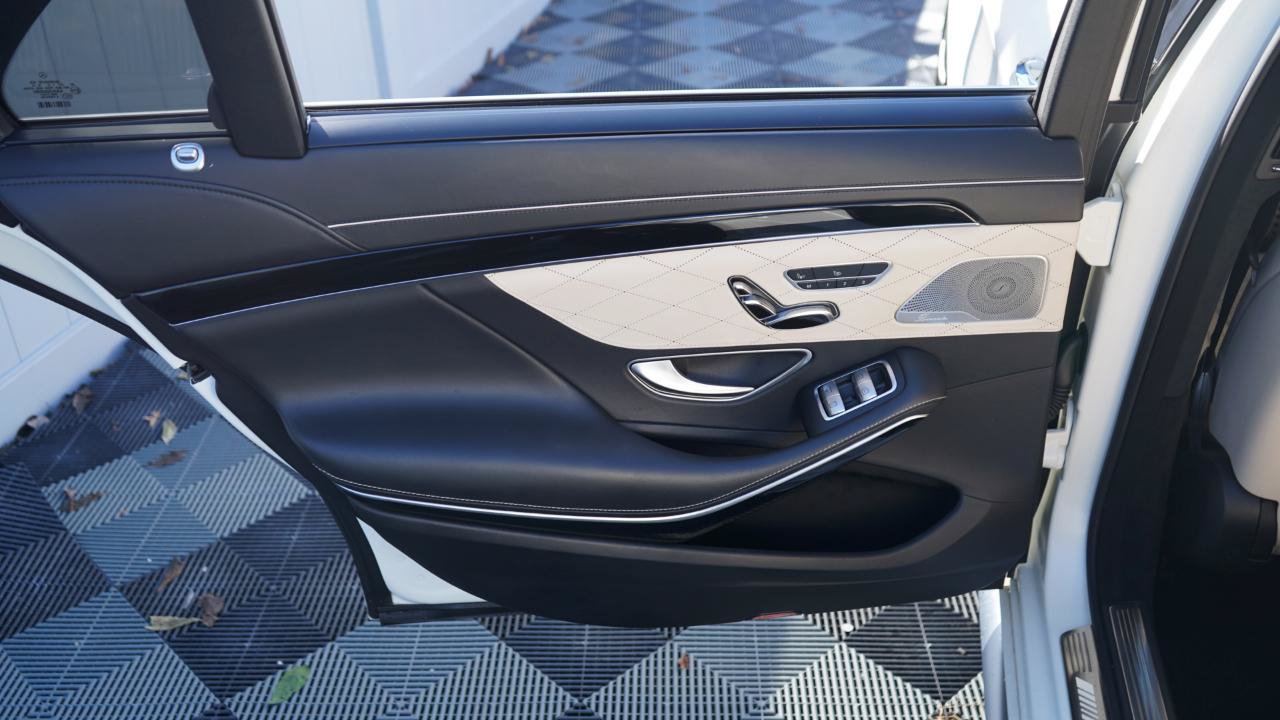 Used 2015 Mercedes-Benz S 63 AMG 4MATIC Sedan image 79