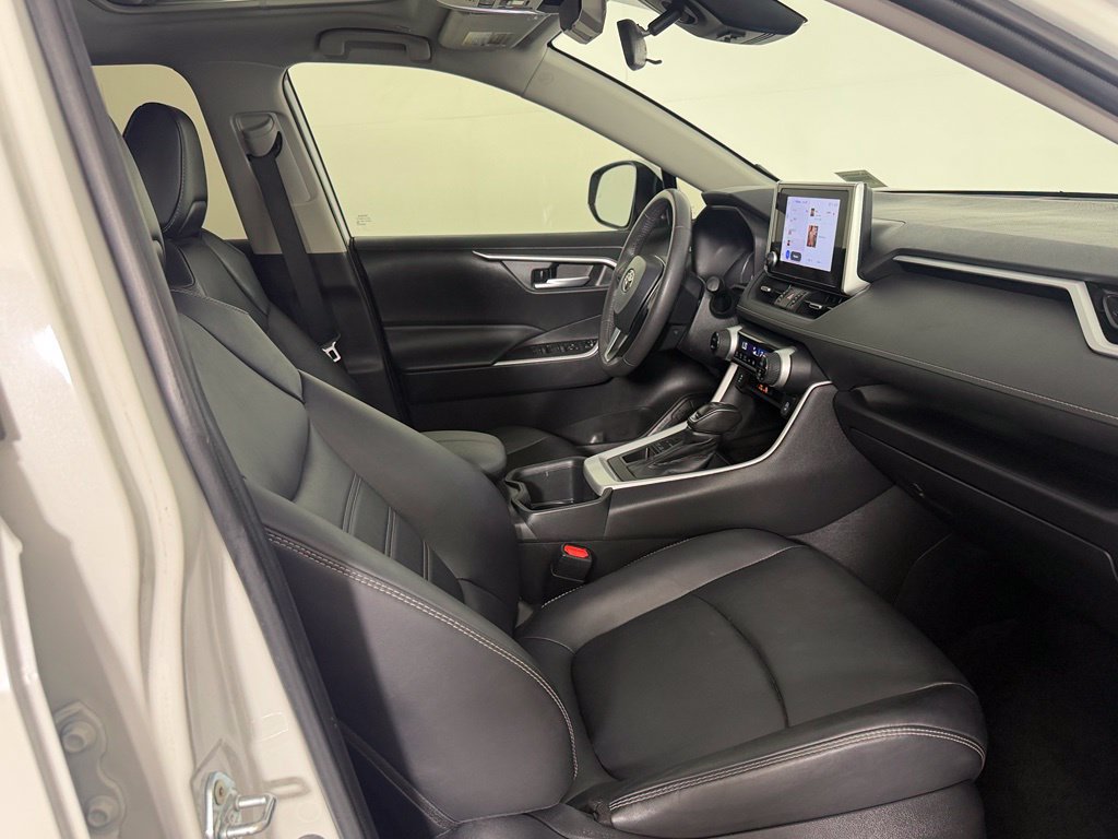 Used 2024 Toyota RAV4 XLE Premium AWD/4WD image 30