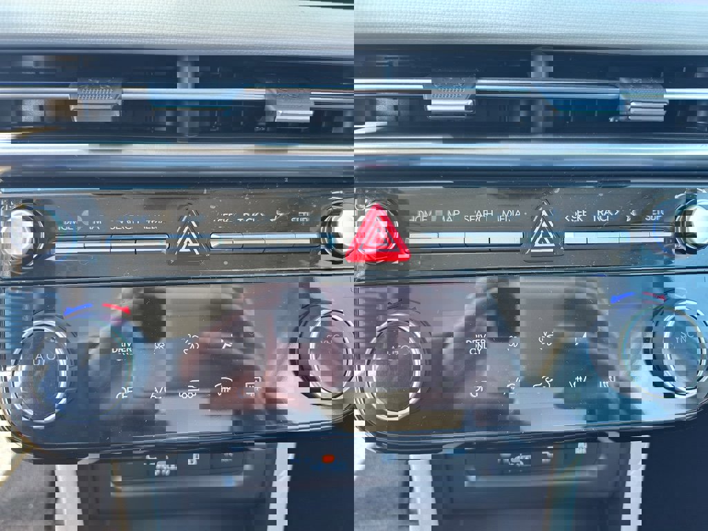 New 2026 Hyundai Tucson Blue SE image 21