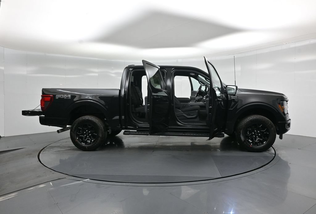 New 2026 Ford F150 XLT w/ Equipment Group 302A MID AWD/4WD image 4
