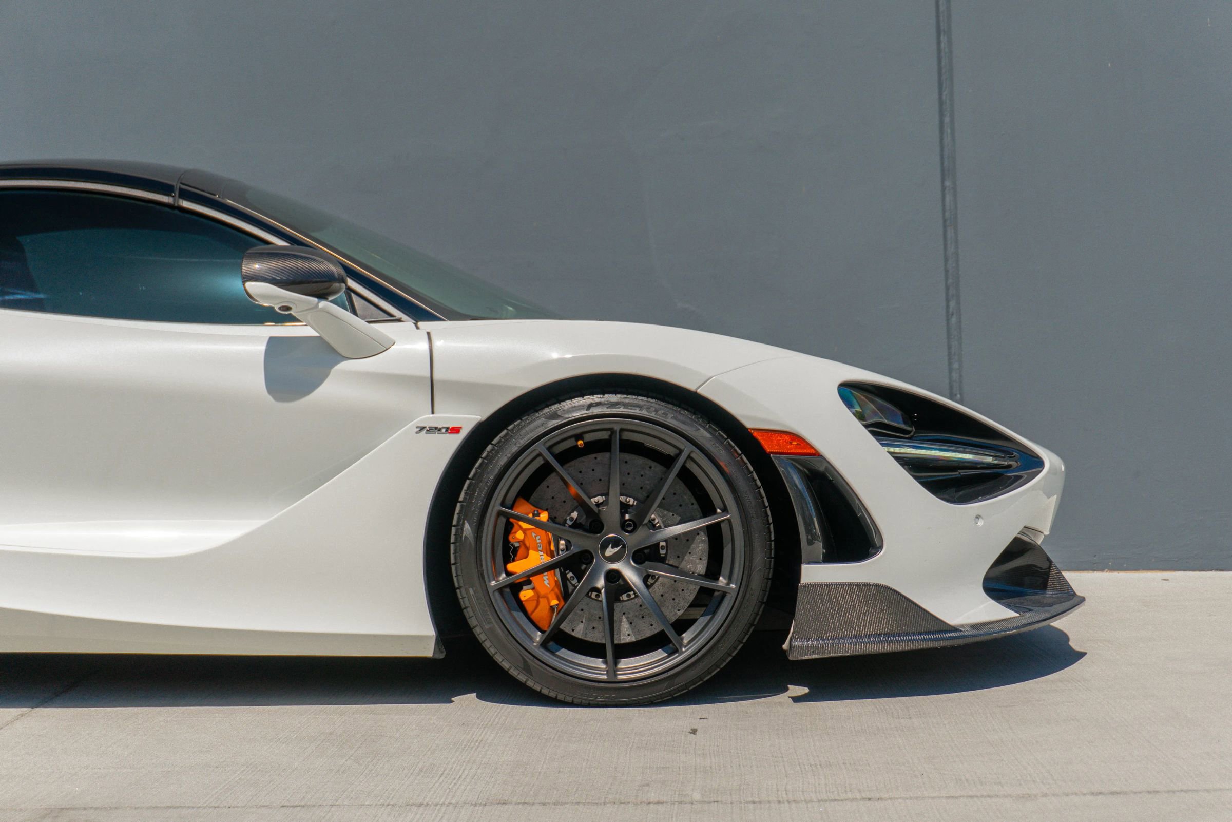 Used 2021 McLaren 720S Spider image 38