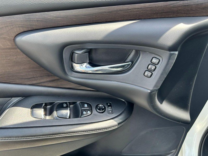 Used 2019 Nissan Murano Platinum w/ Cargo Package FWD image 9