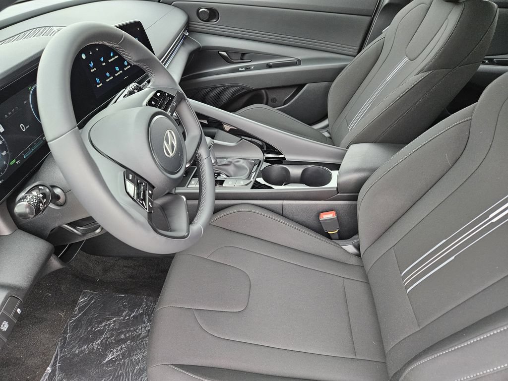 New 2026 Hyundai Elantra SEL FWD image 14