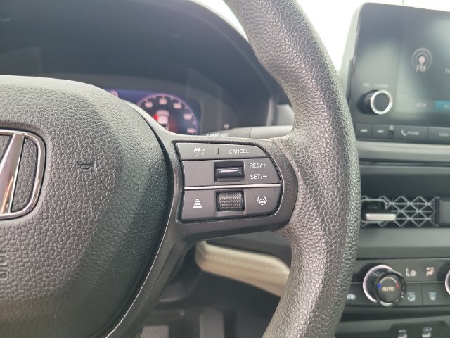 Certified 2023 Honda Accord EX image 18