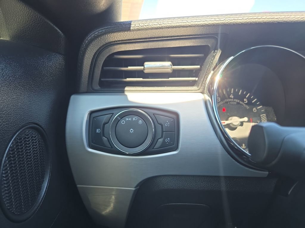 Used 2015 Ford Mustang GT Premium image 21