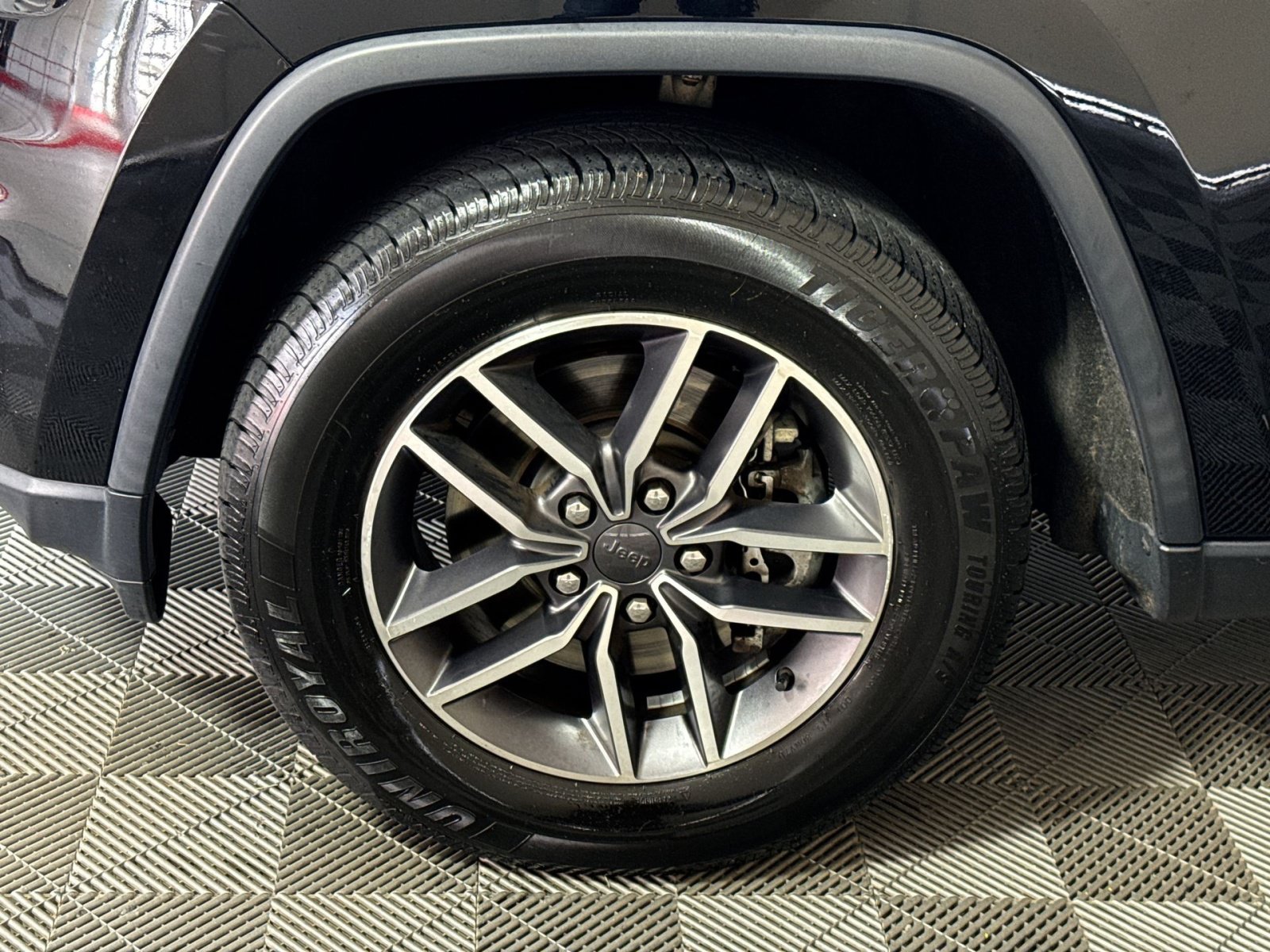 Used 2021 Jeep Grand Cherokee Limited AWD/4WD image 24