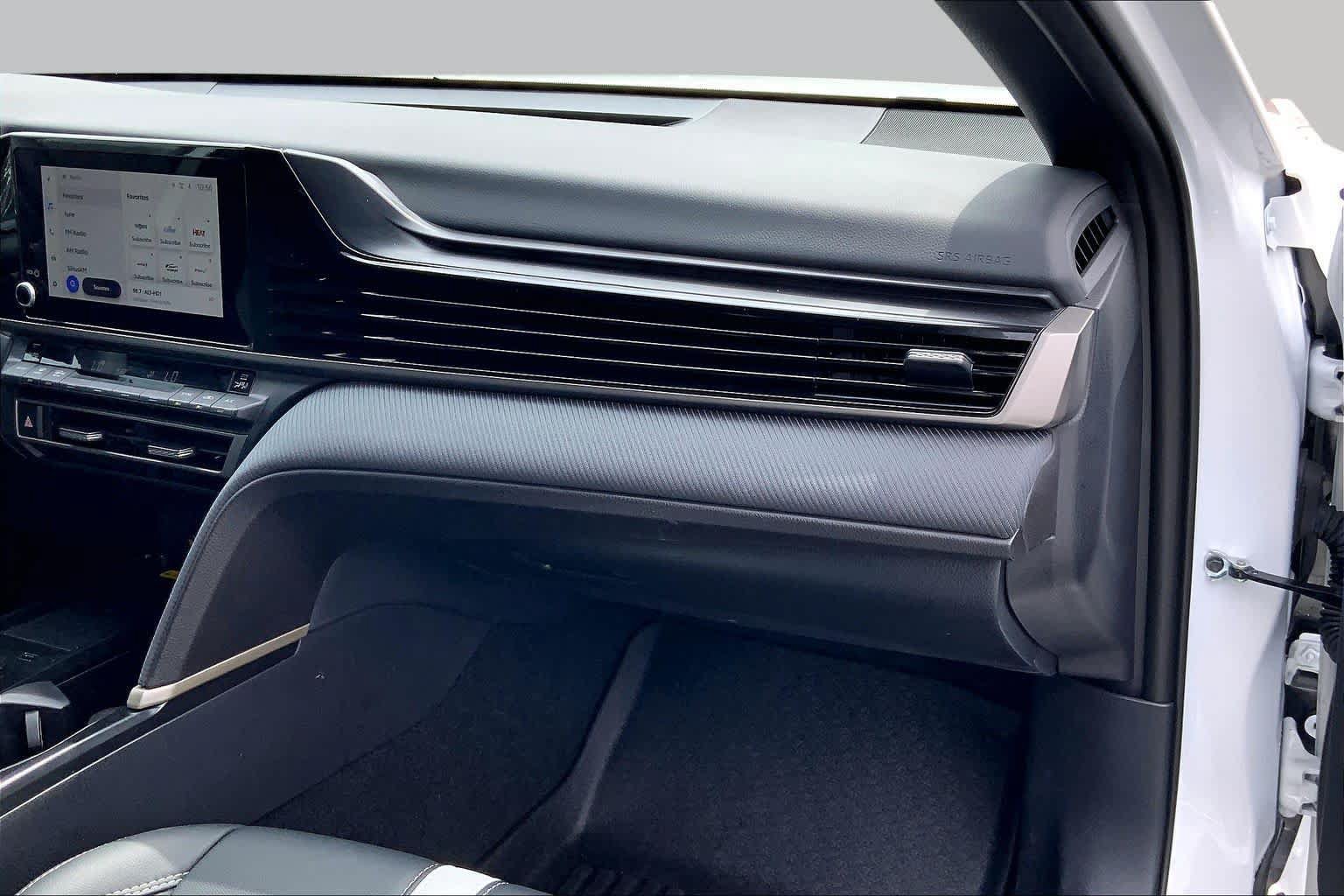 Certified 2025 Toyota Camry SE w/ Convenience Package FWD image 18