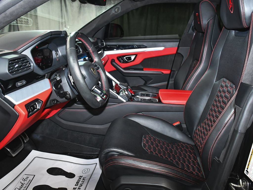 Used 2022 Lamborghini Urus AWD/4WD image 55