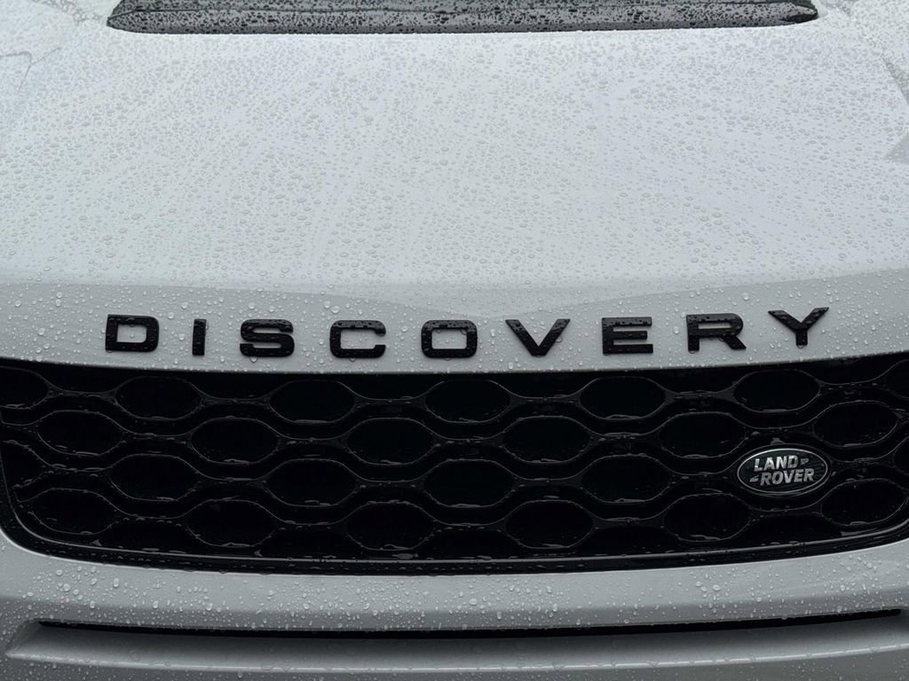 New 2026 Land Rover Discovery Sport Landmark image 9