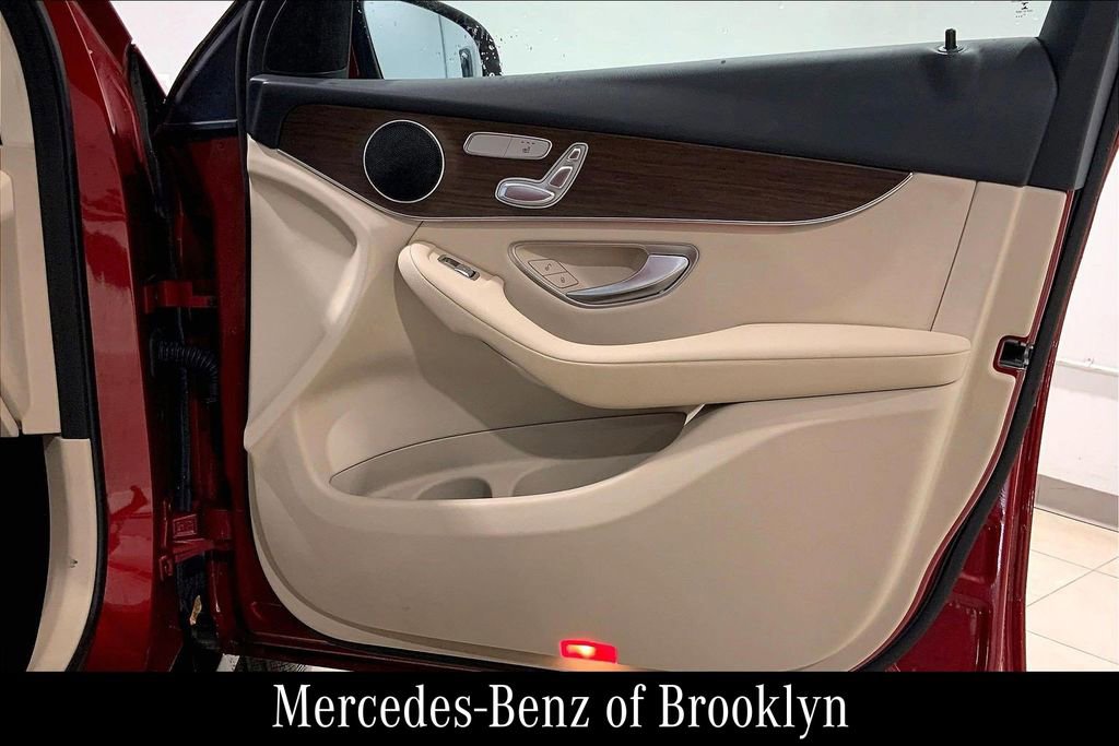 Certified 2022 Mercedes-Benz GLC 300 4MATIC image 24