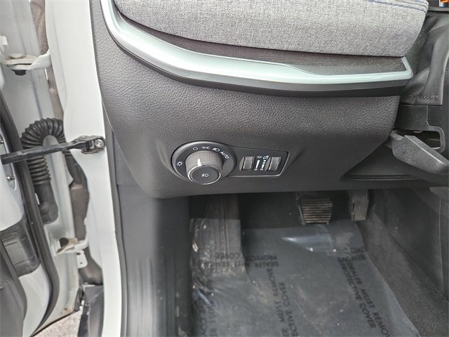 Used 2024 Jeep Compass Latitude image 18