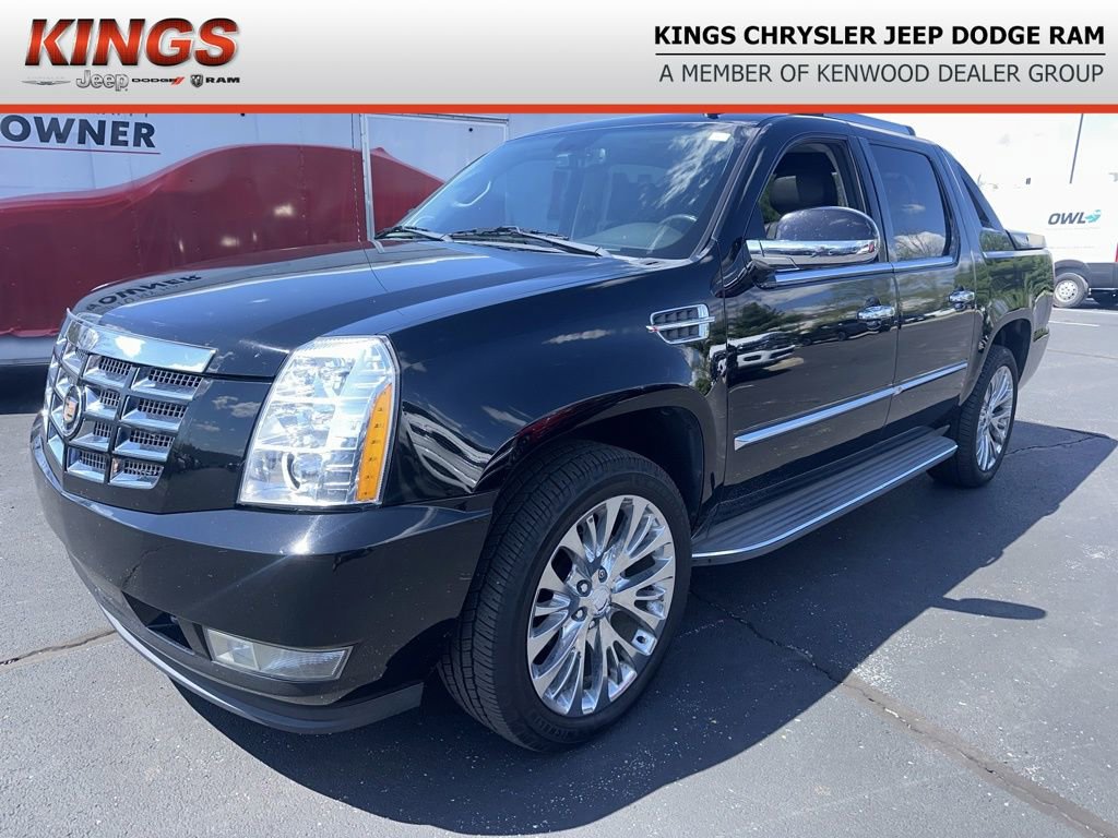 Used 2013 Cadillac Escalade EXT Luxury image 1