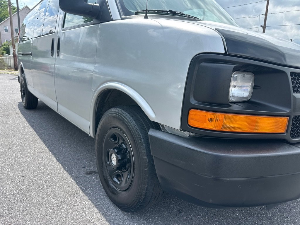 Used 2015 Chevrolet Express 3500 LS image 14