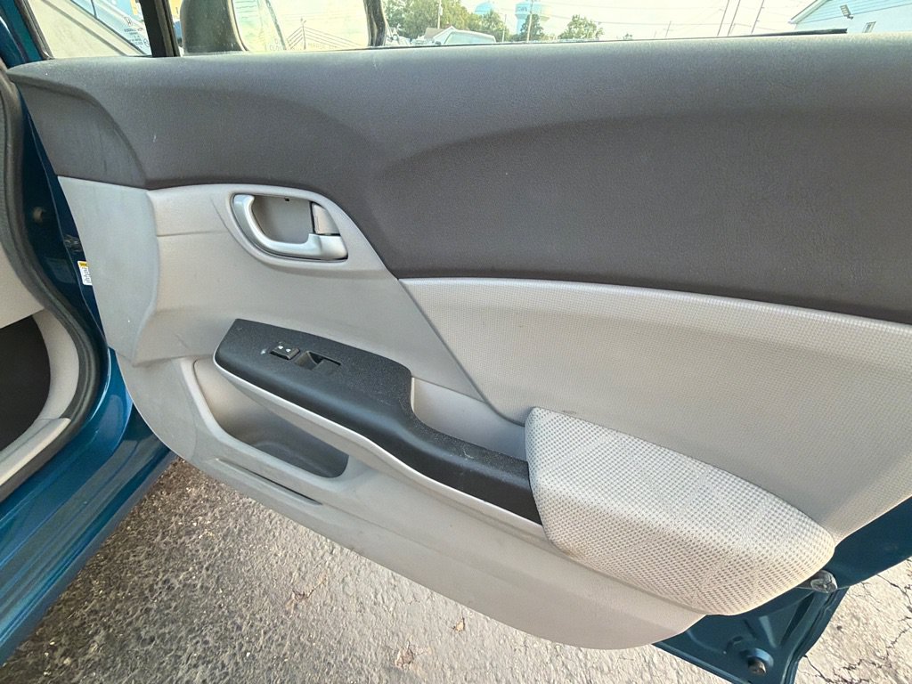Used 2012 Honda Civic LX image 15