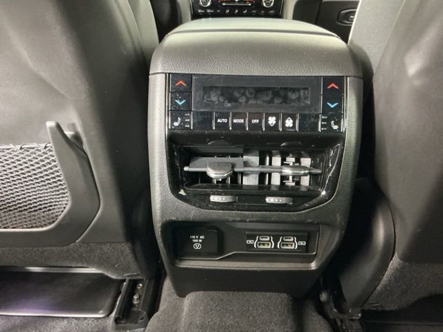Used 2021 Jeep Grand Cherokee L Summit w/ Luxury Tech Group V image 28