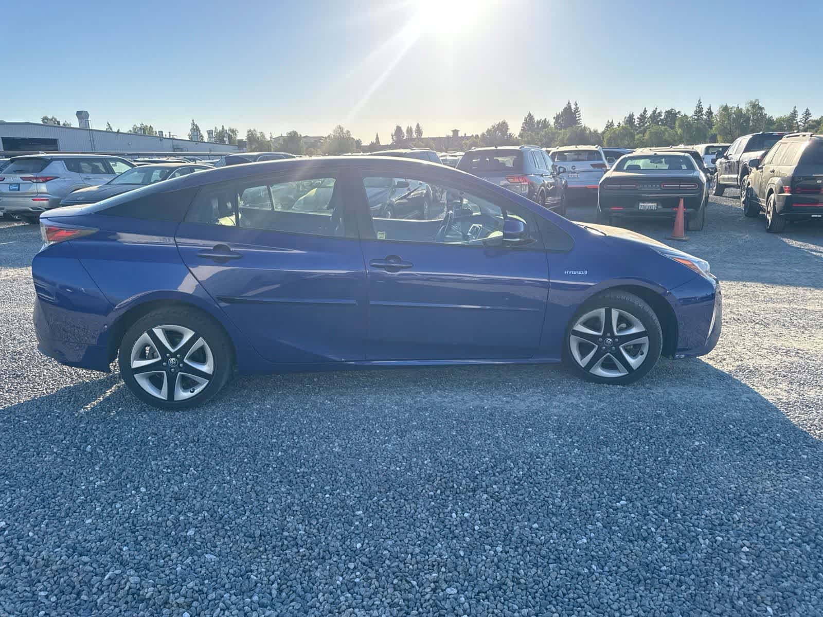 Used 2016 Toyota Prius Four Touring w/ Premium Convenience Package FWD image 3