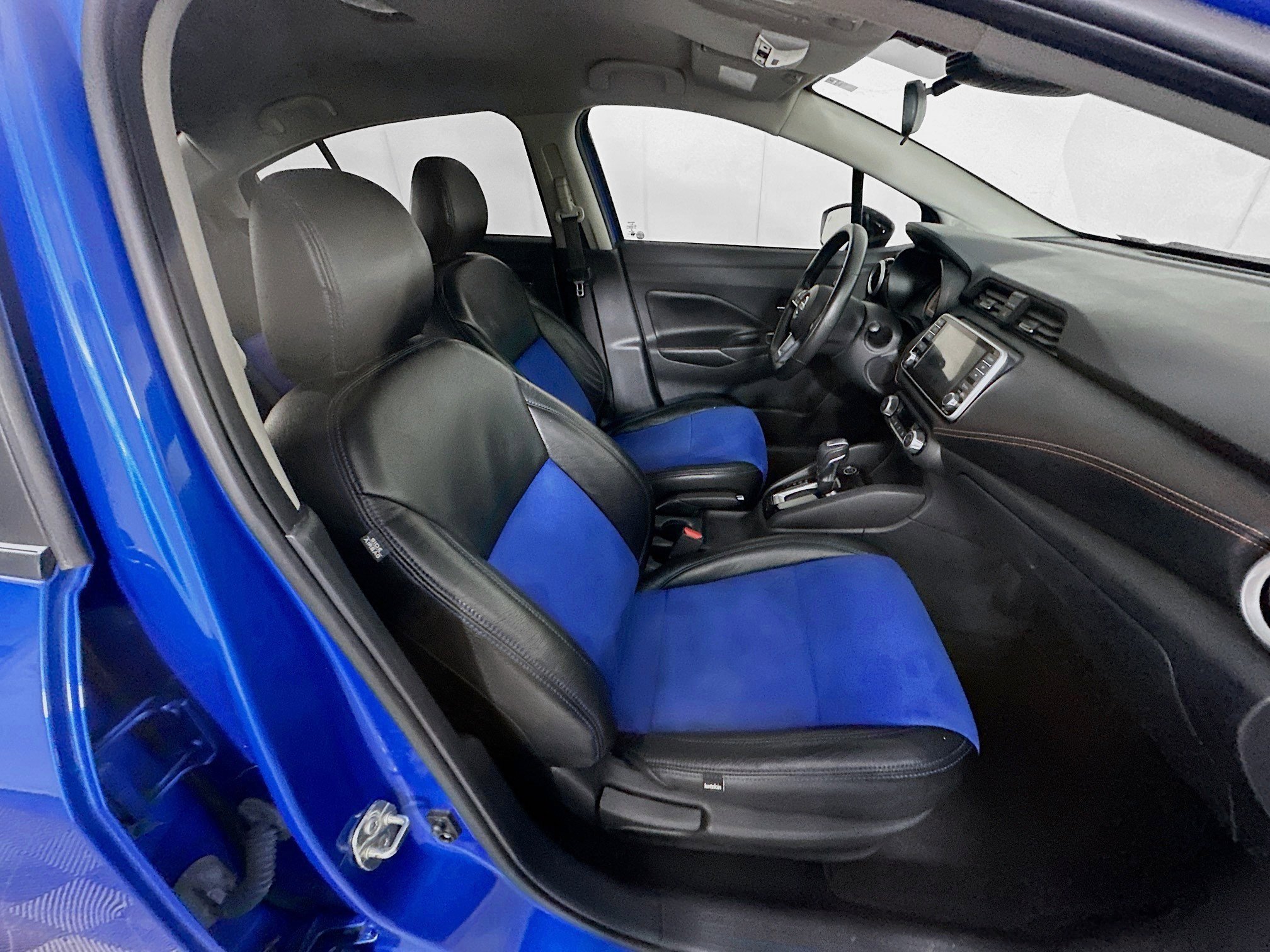 Used 2020 Nissan Versa SR w/ Convenience Package FWD image 27