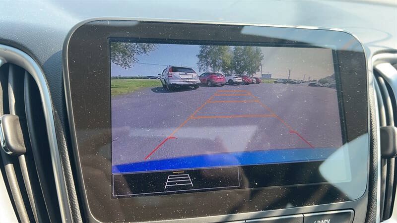 Used 2023 Chevrolet Malibu LT FWD image 25