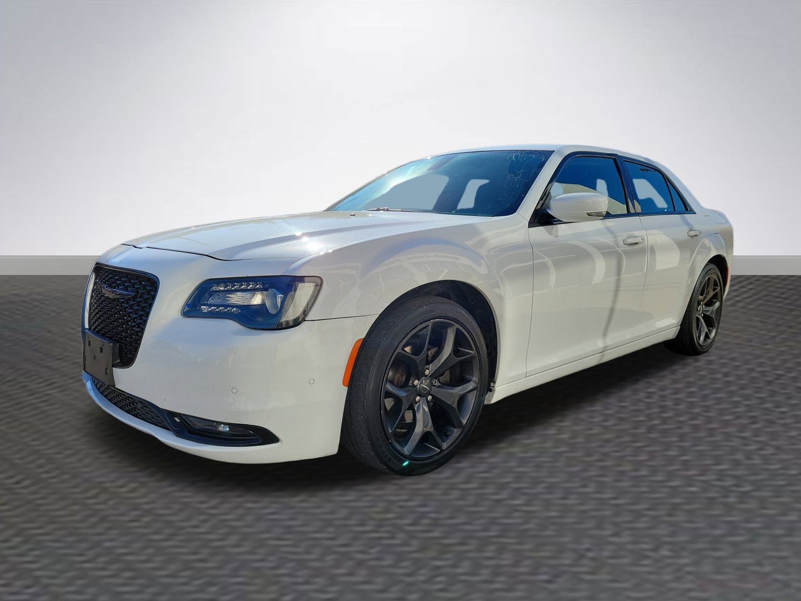 Used 2021 Chrysler 300 S image 3